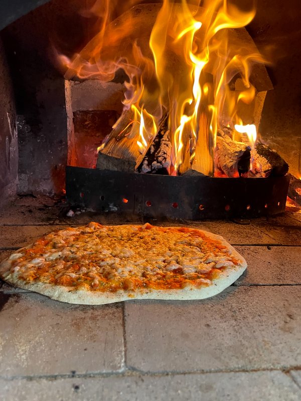Mobile pizza van in Devon, Somerset and Cornwall | Fired Up | Gallery gallery image 7